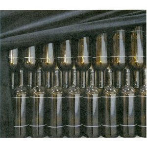 wire &acirc; red barked tree